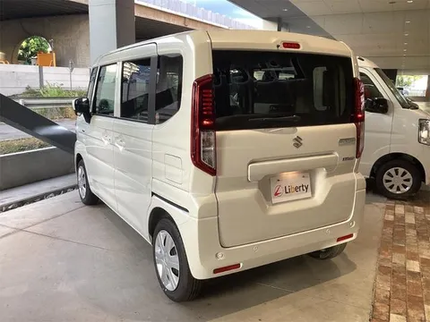 Suzuki Spacia