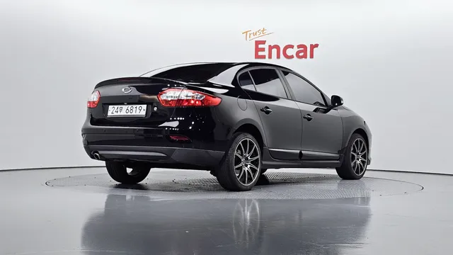 Renault SM3