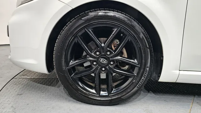 Kia Cerato (Forte)