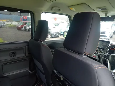 Suzuki Spacia Gear