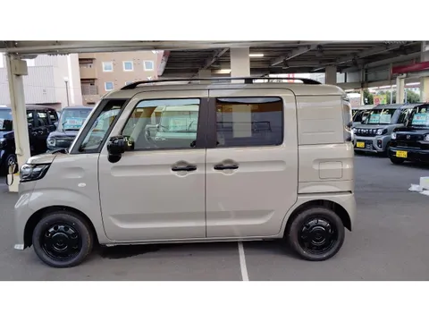 Suzuki Spacia Base