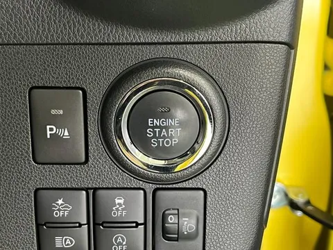 Daihatsu Mira Tocot