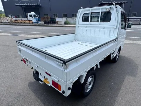 Nissan Clipper Truck