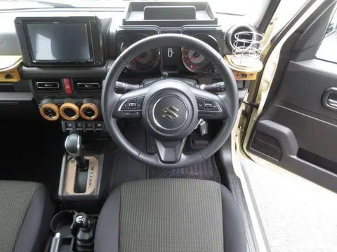 Suzuki Jimny Sierra