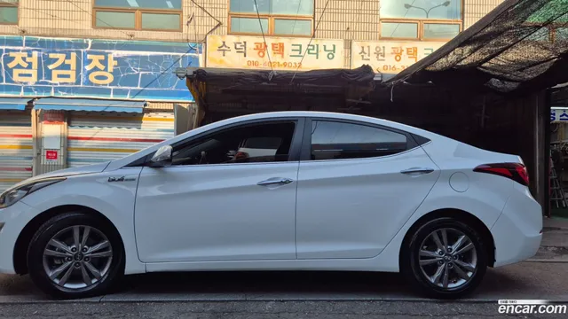 Hyundai Elantra (Avante)
