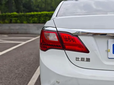 BYD F3