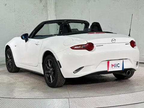 Mazda MX-5 (Roadster)
