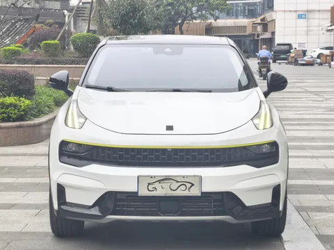 Lynk & Co 05