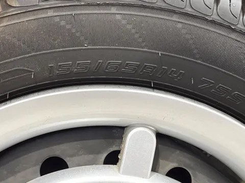 Daihatsu Mira Tocot