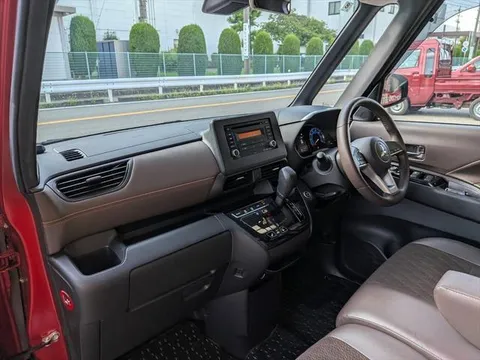Mitsubishi eK X Space