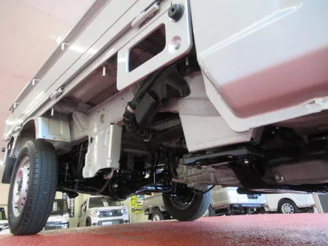 Nissan Clipper Truck