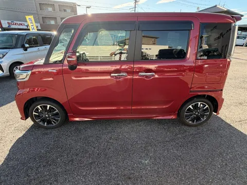 Suzuki Spacia Custom