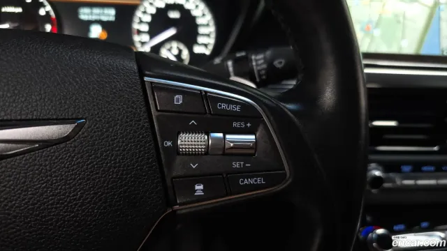 Genesis G90 (EQ900)