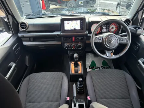 Suzuki Jimny Sierra