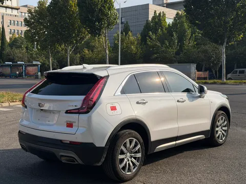 Cadillac XT4