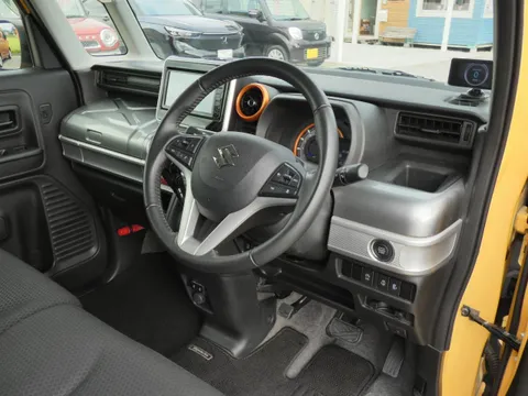 Suzuki Spacia Gear
