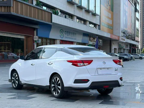 Nissan Bluebird