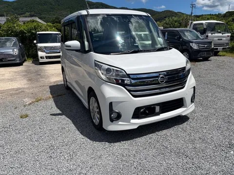 Nissan Dayz Roox