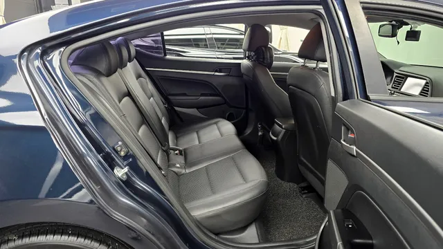 Hyundai Elantra (Avante)