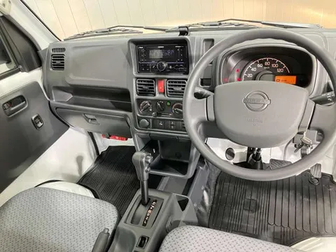 Nissan Clipper Truck