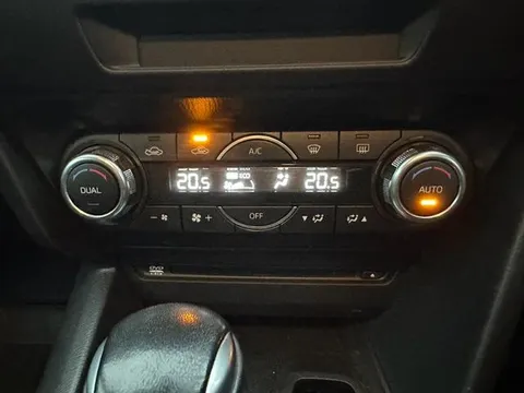 Mazda Axela Sport