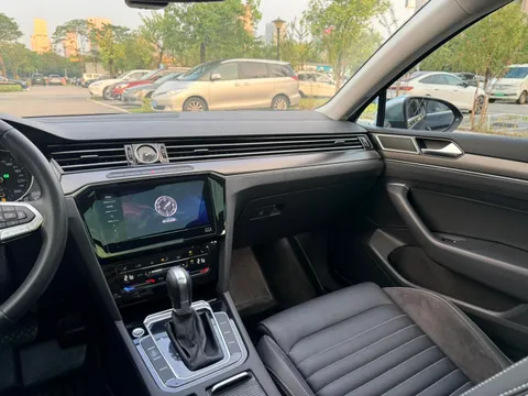 Volkswagen Magotan