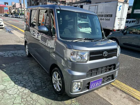 Toyota Pixis Mega