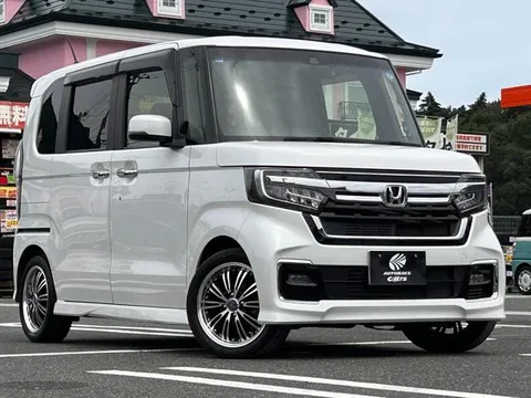 Honda N-BOX Custom