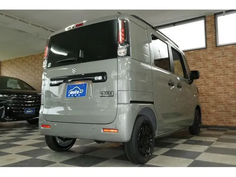 Suzuki Spacia Base