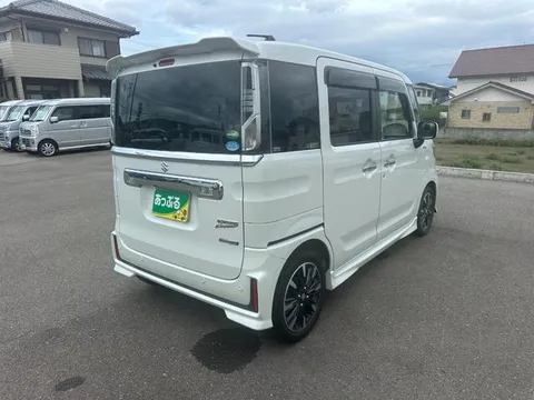 Suzuki Spacia Custom