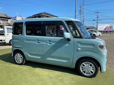 Suzuki Spacia