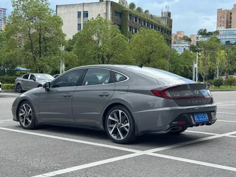 Hyundai