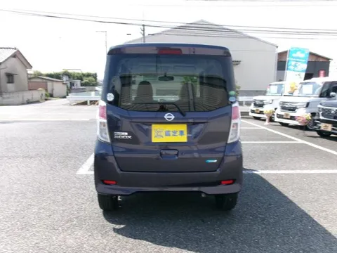 Nissan Dayz Roox