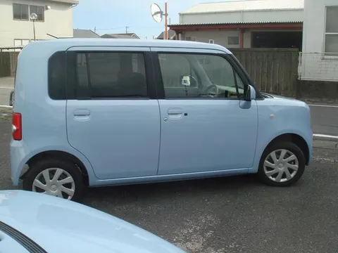 Toyota Pixis Space