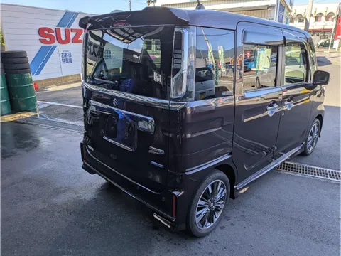 Suzuki Spacia Custom