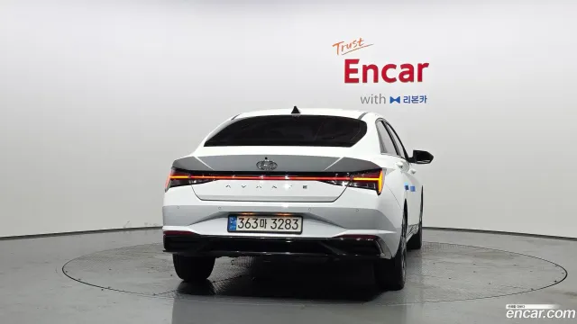 Hyundai Elantra (Avante)