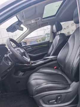Roewe i5