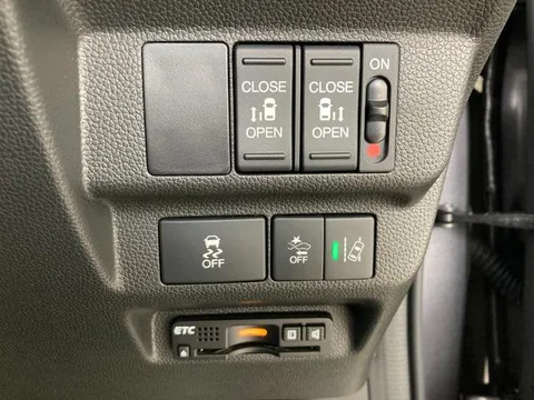 Honda Freed Plus