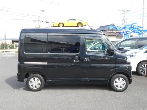 Toyota Pixis Van