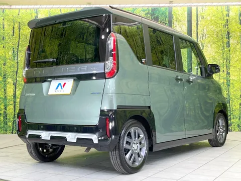 Mitsubishi Delica Mini