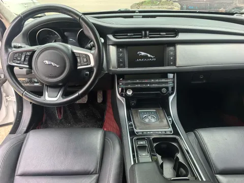 Jaguar XFL