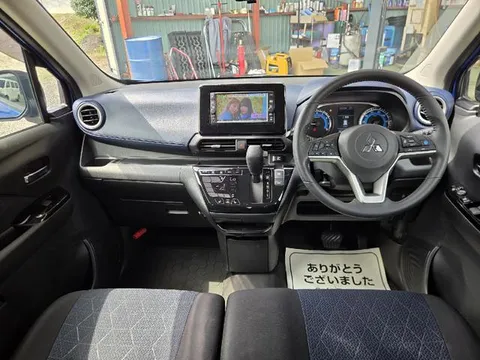 Mitsubishi eK X