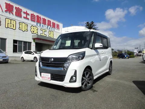 Nissan Dayz Roox