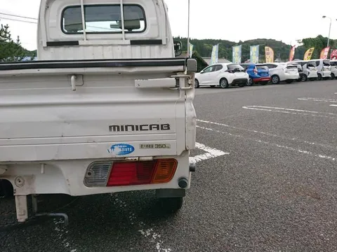 Mitsubishi Minicab Truck