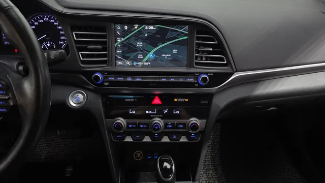 Hyundai Elantra (Avante)