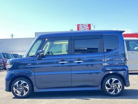 Suzuki Spacia Custom