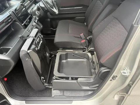 Suzuki Wagon R Stingray