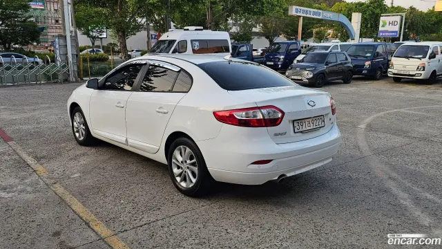 Renault SM3