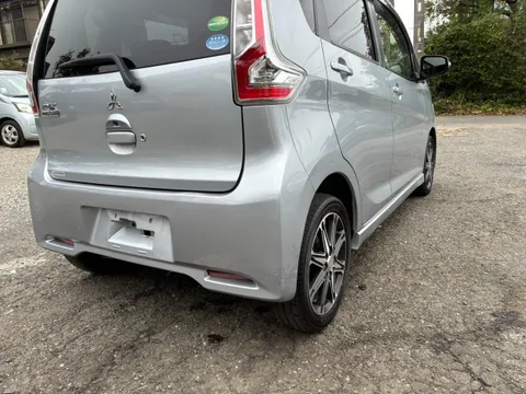Mitsubishi eK Custom