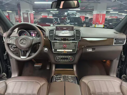 Mercedes-Benz Mercedes-Benz GLS